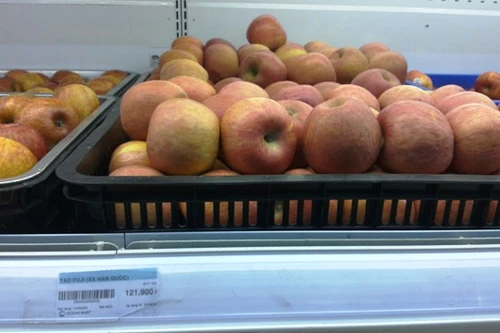 Lê, táo để nửa năm không hỏng là... bình thường!