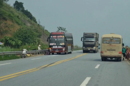 Cần sớm mở rộng cao tốc Nội Bài- Lào Cai, đoạn Yên Bái- Lào Cai lên 4 làn xe