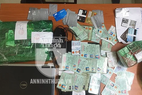 Bị cấm bay, khách lại mua chứng minh nhân dân giả để đi tàu bay