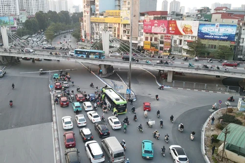 Ngã Tư Sở đã hết khổ vì ùn tắc