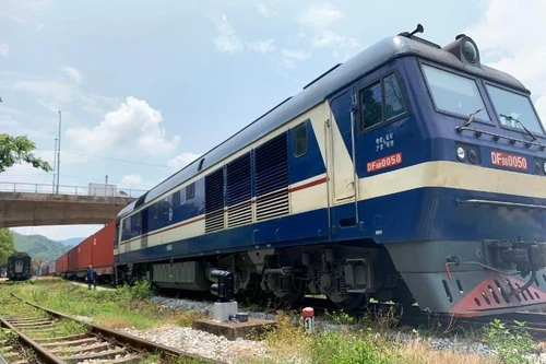 Tàu đường sắt container Việt Nam xuyên Việt chạy thẳng sang Bỉ