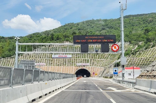 Đề xuất hoàn thiện hầm núi Vung trên cao tốc Cam Lâm- Vĩnh Hảo