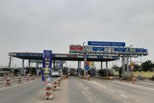 Miễn phí qua trạm BOT với phương tiện vận chuyển hàng cứu trợ lũ
