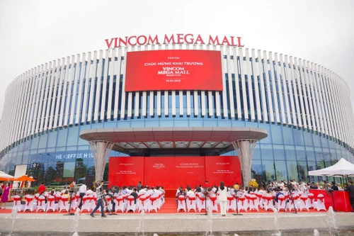Khai trương trung tâm thương mại Vincom Mega Mall Smart City thế hệ mới đầu tiên ở Việt Nam