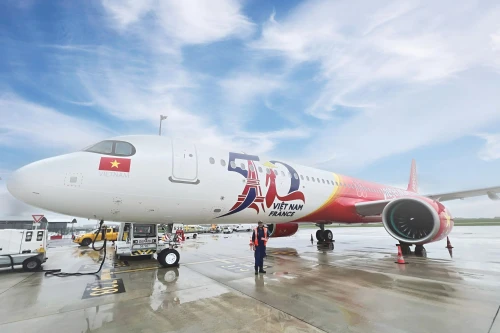 Airbus và Vietjet bàn giao tàu bay mới mang hình ảnh kỷ niệm 50 năm quan hệ ngoại giao Việt Nam - Pháp