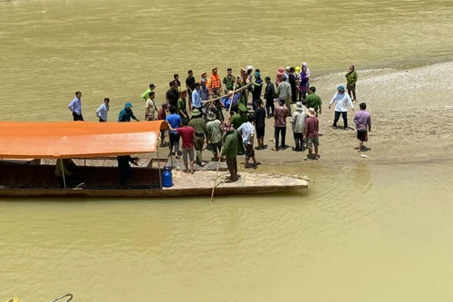 Tìm thấy thi thể 5 nạn nhân trong vụ lật thuyền trên sông Chảy 