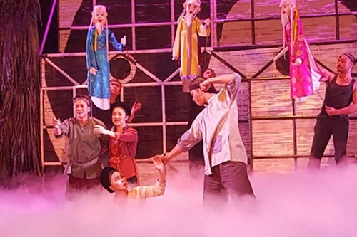 "Hồn Trương Ba da hàng thịt" phiên bản rối cạn