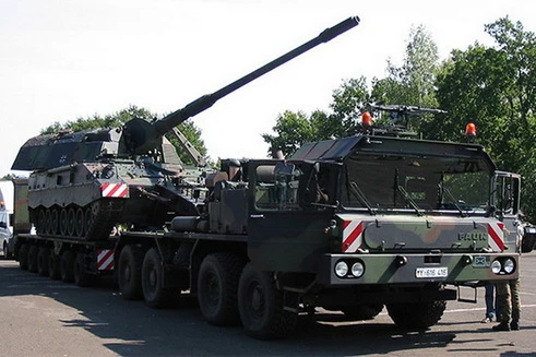 [ẢNH] Top 10 xe đầu kéo chở tăng tốt nhất thế giới