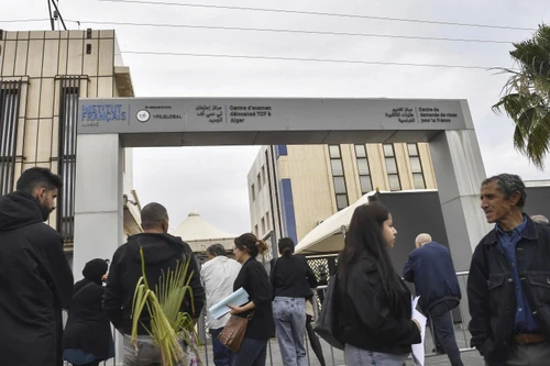 Algeria: Người dân gặp khó khăn khi xin visa đến châu Âu