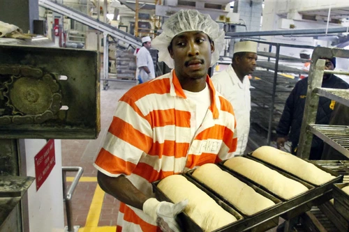 [Ảnh] Cận cảnh bên trong nhà tù khét tiếng ở Mỹ sắp bị đóng cửa