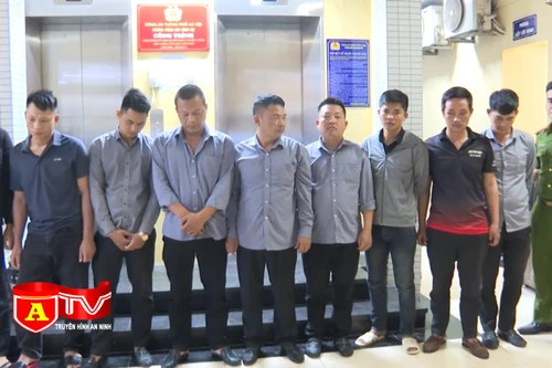 Bắt phó giám đốc Công ty mua bán nợ và nhân viên cưỡng đoạt tài sản