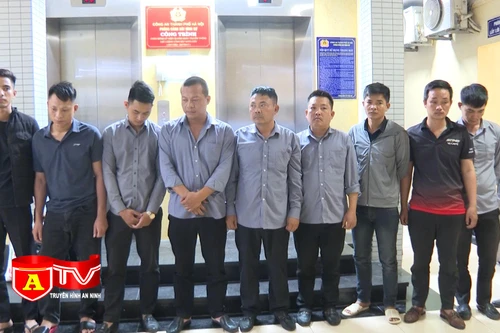 Triệt xóa ổ nhóm đòi nợ chuyên nằm “ăn vạ” nhà dân