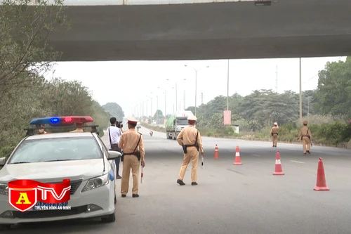 Ra quân xử lý nghiêm các trường hợp lái xe sử dụng rượu, bia