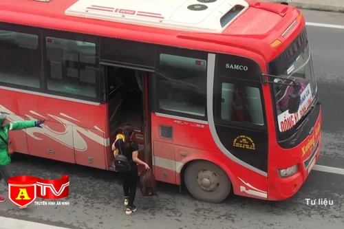 Thu hồi phù hiệu xe khách liên tỉnh không vào bến