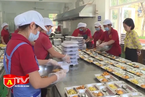 Siết chặt bảo đảm an toàn thực phẩm trong trường học