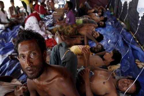 Philippines tuyên bố “cưu mang” người di cư mắc kẹt trên biển Đông Nam Á