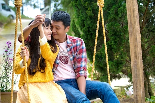 Đinh Hương làm "kẻ thứ ba" chen ngang mối tình của Nhã Phương