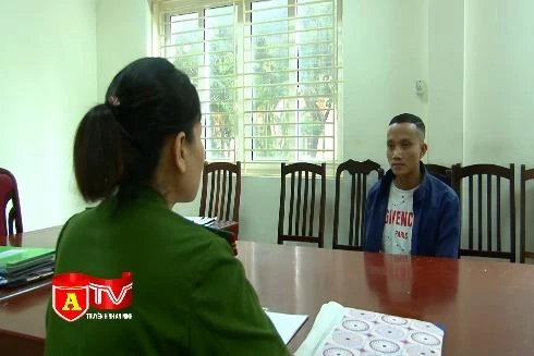 Đặt hàng qua mạng internet để cướp giật tài sản