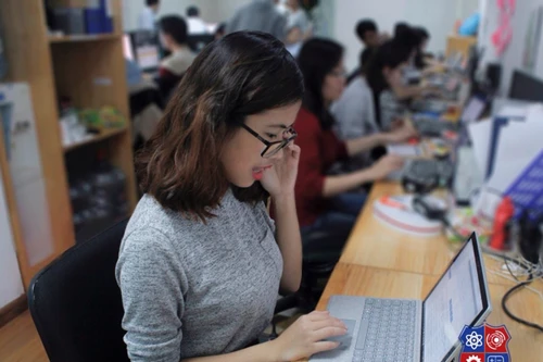 20.000 thí sinh cả nước tranh tài tại English Champion