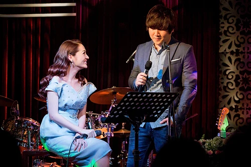 Bảo Anh gây thích thú khi lần đầu song ca cùng Mr.Siro 