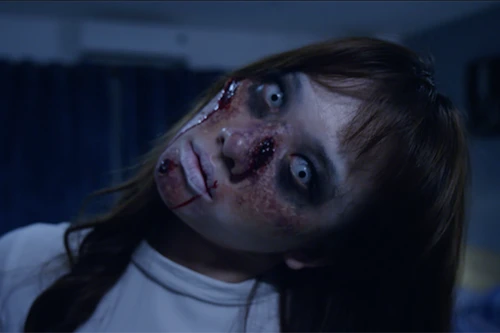 Hari Won hóa ma nữ "hù" Ngô Kiến Huy ngất xỉu tại chỗ 