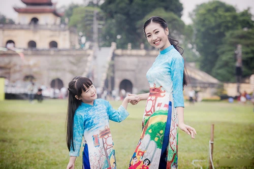 Bản sao "Nguyễn Thị Huyền" làm mẫu cho Ngọc Hân 