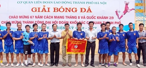 Đội bóng Công đoàn Công an TP Hà Nội vô địch