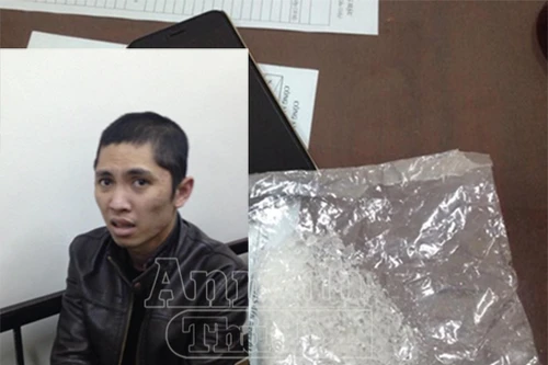 Đạp cửa taxi bỏ chạy khi gặp 141 vì mang “đá”