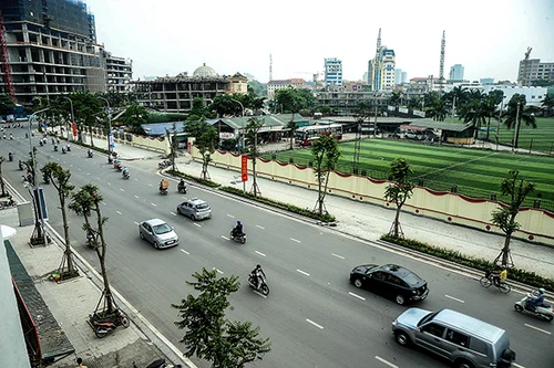 Cận cảnh tuyến đường đô thị kiểu mẫu tại Hà Nội trước ngày khánh thành