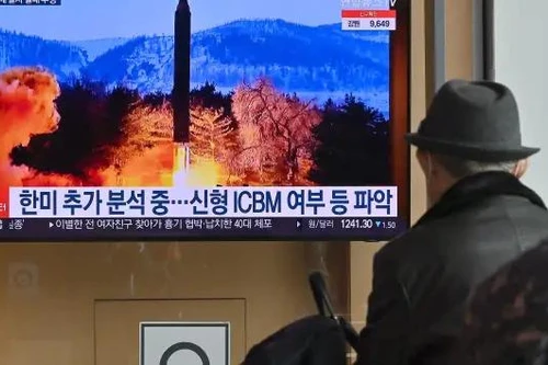 Triều Tiên bất ngờ phóng vật thể, nghi là tên lửa đạn đạo lớn nhất 5 năm lại đây