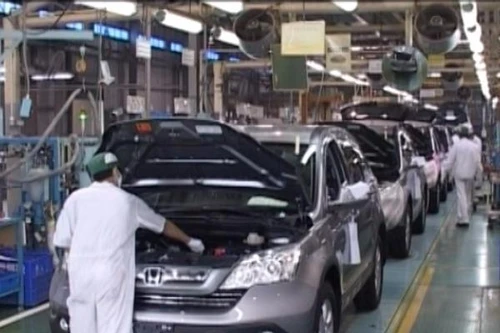 Ô tô con có thể sẽ phải chịu thêm các loại phí mới