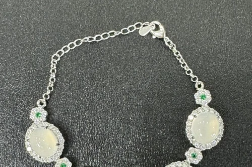 Siêu trộm đập kính ô tô trộm trang sức bị Công an huyện Gia Lâm bắt: Gây án cả ở Thái Nguyên và Hưng Yên