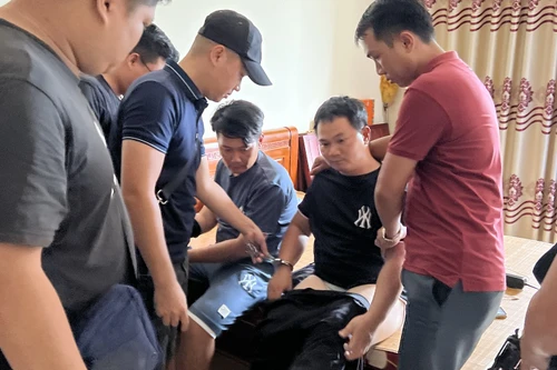 Cặp anh em ruột nghiện ma túy, thực hiện liên tiếp 17 vụ trộm cắp xe máy tại Hà Nội