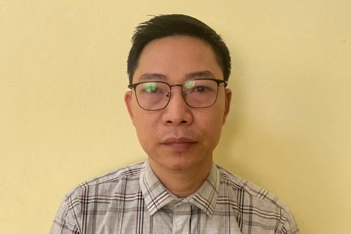 Người phụ nữ ‘ngậm đắng nuốt cay”, mất cả tình lẫn tiền bởi kẻ giả danh Công an