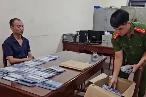 Quái chiêu trộm cắp 90 chiếc điện thoại di động trị giá hơn 1 tỷ đồng