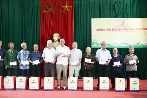 “Nghĩa tình tháng 7”