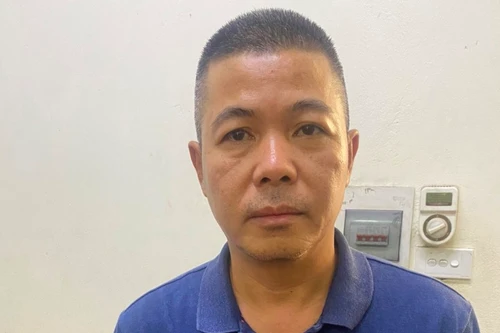 Cựu thanh tra xây dựng mạo danh Phó Chủ tịch thành phố Hà Nội để lừa đảo