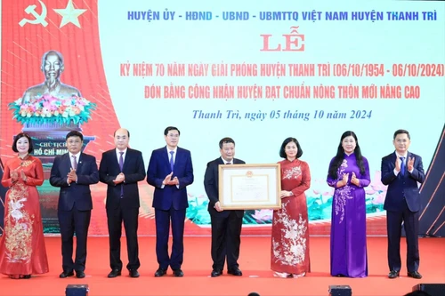 'Niềm vui nhân đôi' của người dân và chính quyền huyện Thanh Trì
