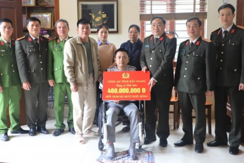 Nghĩa tình đồng đội của Công an tỉnh Bắc Giang