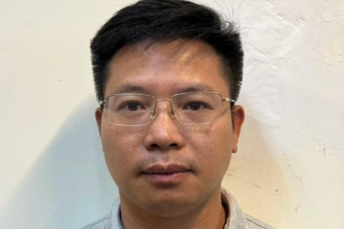 Khởi tố Phó Cục trưởng thuộc Bộ Tài nguyên và Môi trường do nhận hối lộ