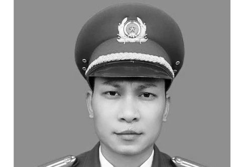 Trong cơn bão số 3, Thiếu tá Trần Quốc Hoàng hy sinh để đảm bảo an toàn cho phạm nhân và trại giam 