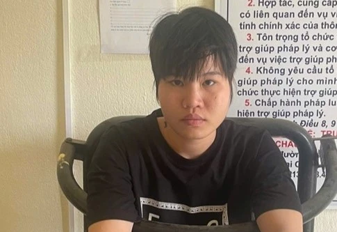 Tá hỏa khi biết chân tướng "vị Công an tên Trường'