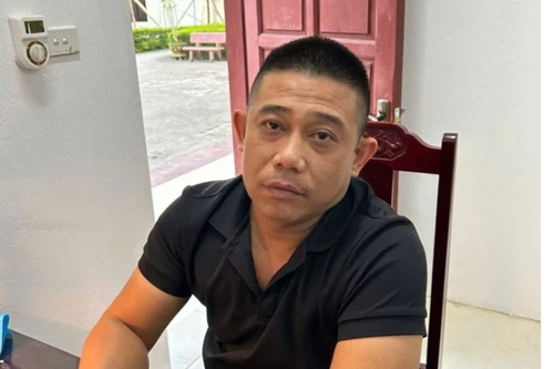  Tạm giữ các đối tượng tự xưng nhà báo, có hành vi cưỡng đoạt tài sản