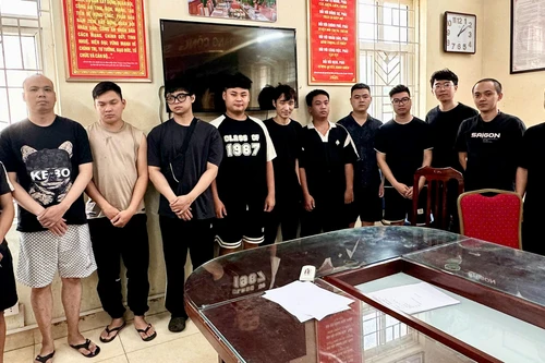 Công an Hà Nội triệt phá ổ nhóm tổ chức đánh bạc qua Youtube, giao dịch 70 tỷ đồng