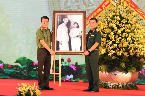 Truyền thống đoàn kết gắn bó giữa Công an nhân dân và Quân đội nhân dân, cội nguồn sức mạnh, động lực quan trọng đưa đất nước vững bước vào kỷ nguyên mới, kỷ nguyên vươn mình của dân tộc