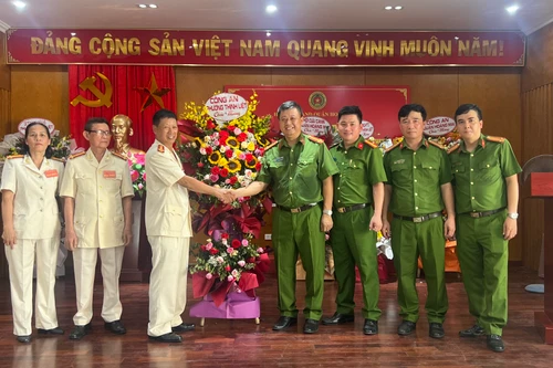 Ra mắt Chi hội Cựu Công an nhân dân phường Thịnh Liệt