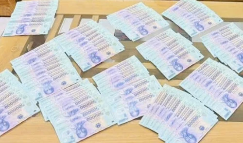  Chủ tịch phường bị bắt quả tang cùng cả đống tiền vừa nhận của doanh nghiệp