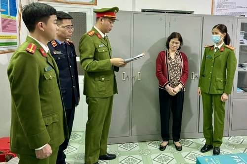 Bắt Giám đốc Công ty TNHH Y tế Đức Giang - Hà Nội