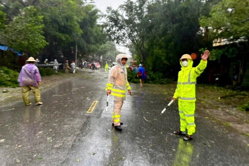 Công an huyện Ứng Hòa: Nỗ lực, phối hợp giảm thiểu tối đa thiệt hại về người và tài sản do cơn bão số 3