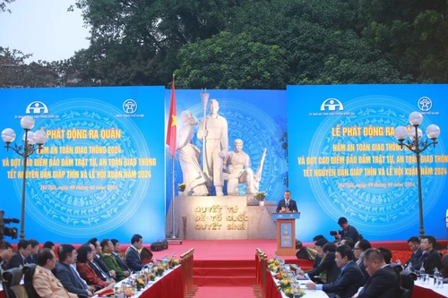 “Thượng tôn pháp luật để xây dựng văn hóa giao thông an toàn”